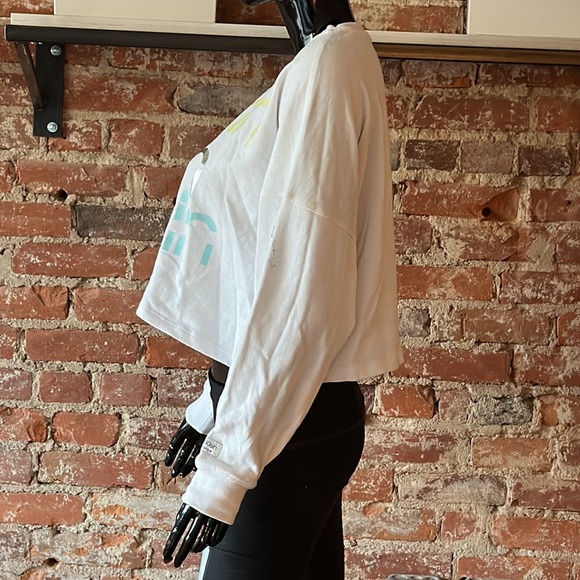 New With Tags Calvin Klein Performance Women’s Crop Pullover Sweatshirt - Picture 5 of 5